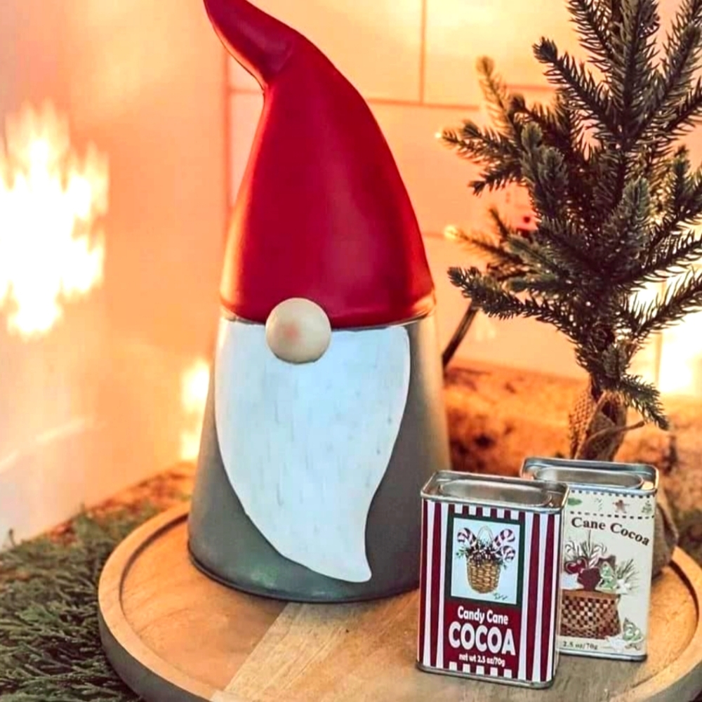 NIB Full size Christmas Gnome Wax Warmer